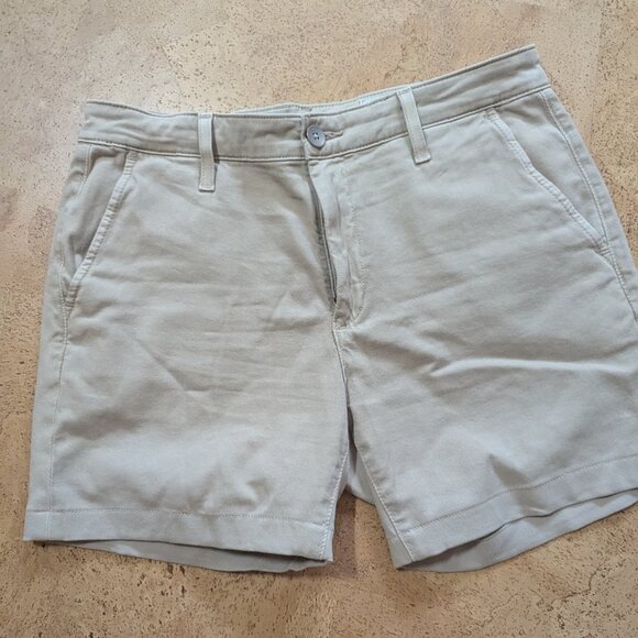 AG shorts size 26 euc - Picture 1 of 3
